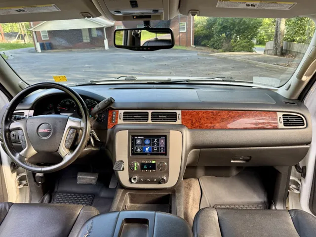 2012 GMC Yukon XL SLT - Photo 10