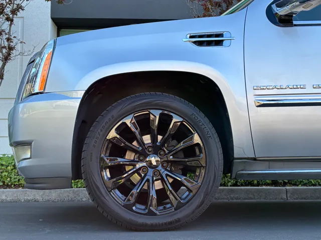 2012 Cadillac Escalade ESV Base - Photo 47