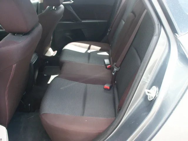 2012 Mazda MAZDA3 i Touring - Photo 7