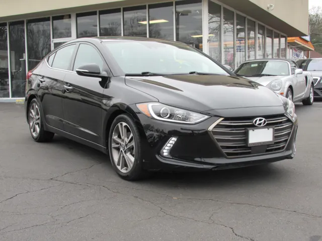 2017 Hyundai Elantra Limited's photo