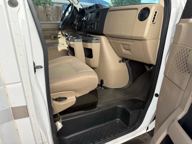2012 Ford Econoline - Photo 45