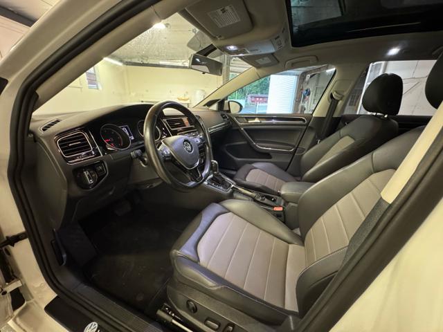 2015 Volkswagen Golf SportWagen