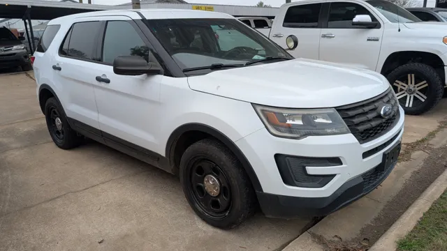 2016 Ford Explorer's photo