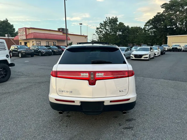 2018 Lincoln MKT Reserve - Photo 9