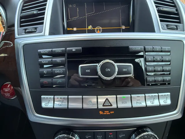 2012 Mercedes-Benz M-Class ML63 AMG - Photo 34