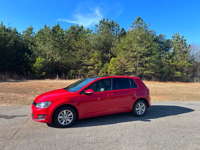 2016 Volkswagen Golf TSI S
