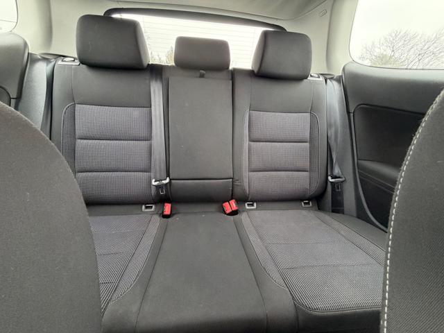 2011 Volkswagen Golf 2.0L 2-Door TDI