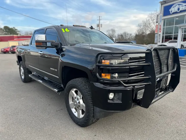 2016 Chevrolet Silverado 2500HD LTZ's photo