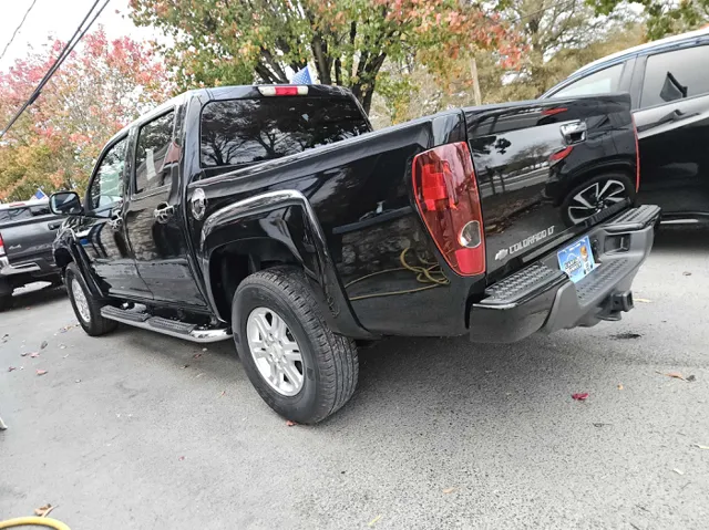2012 Chevrolet Colorado photo 2