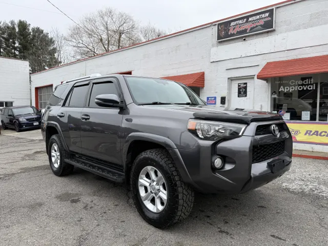 2017 Toyota 4Runner SR5 Premium's photo