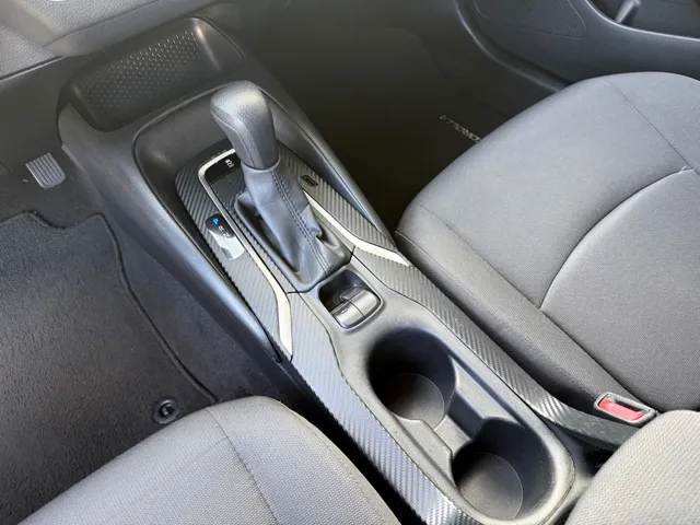 2020 Toyota Corolla LE - Photo 11