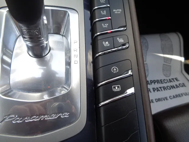 2015 Porsche Panamera S - Photo 95