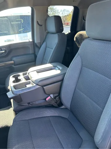 2020 Chevrolet Silverado 1500 LT - Photo 5