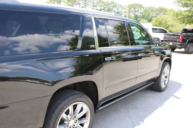 2015 Chevrolet Suburban LTZ - Photo 11