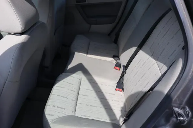 2010 Ford Focus SE - Photo 58
