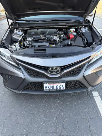 2019 Toyota Camry SE - Photo 10