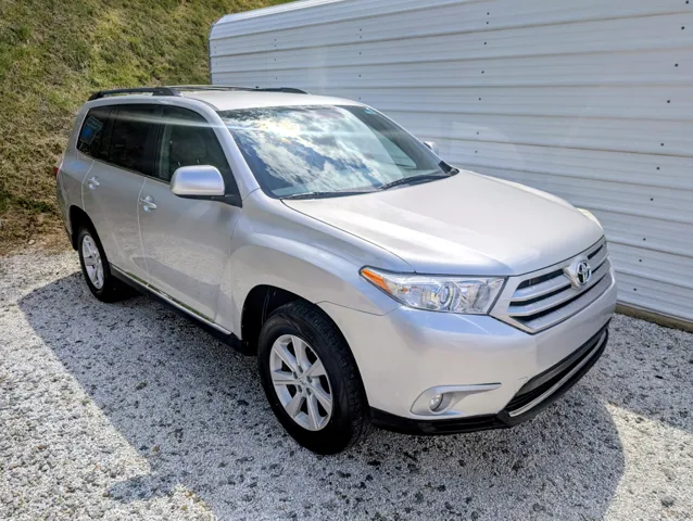 2012 Toyota Highlander SE