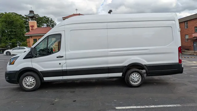 2023 Ford Transit's photo