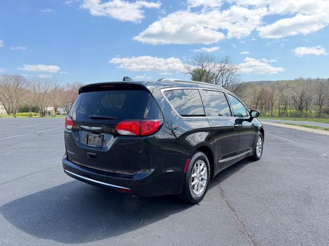 2019 Chrysler Pacifica Touring-L