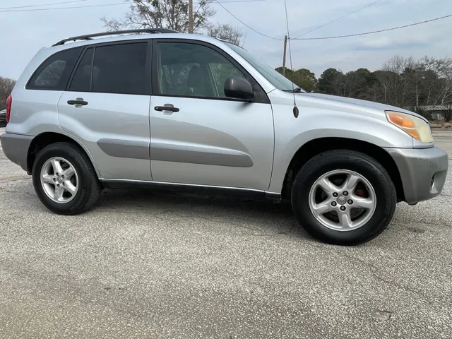 2005 Toyota RAV4 Base