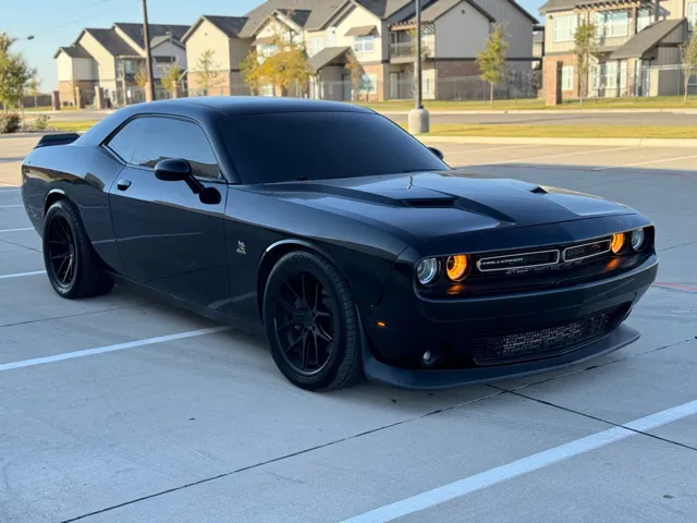 2017 Dodge Challenger Scat Pack's photo