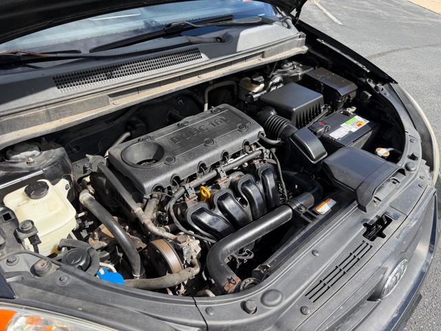 2009 Kia Rondo LX