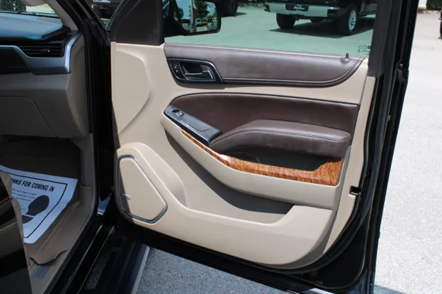 2015 Chevrolet Suburban LTZ - Photo 34