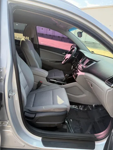 2018 Hyundai Tucson SEL - Photo 12