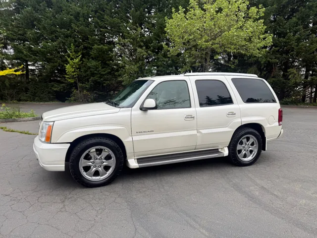 2005 Cadillac Escalade AWD's photo