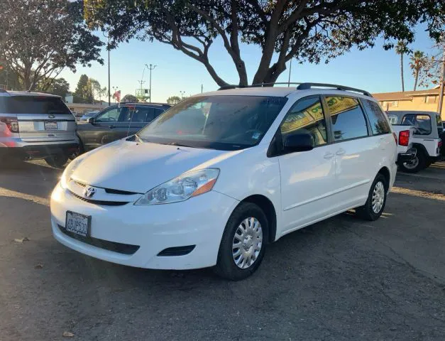 2007 Toyota Sienna's photo