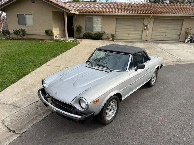 1981 FIAT 124 - Photo 10