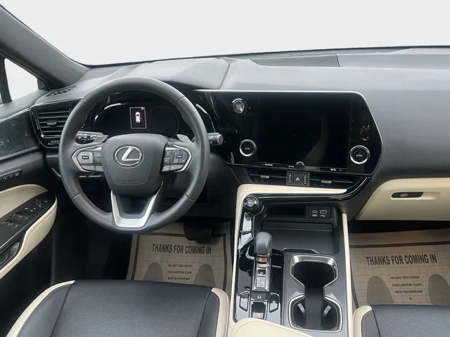 2024 Lexus NX 250 - Photo 12