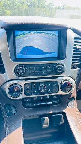 2019 Chevrolet Tahoe LT - Photo 11