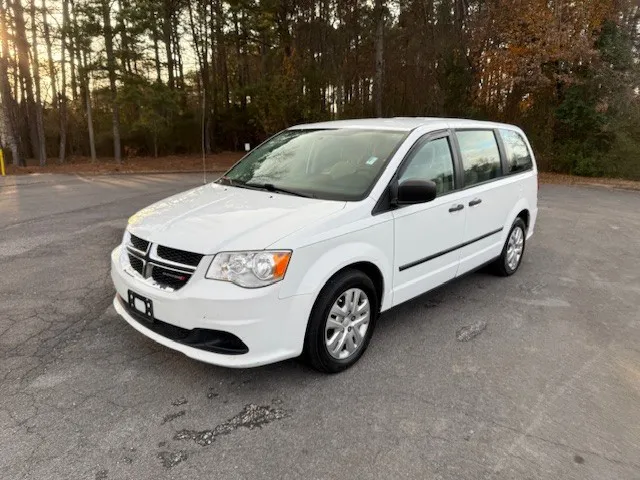 2016 Dodge Grand Caravan American Value Package's photo