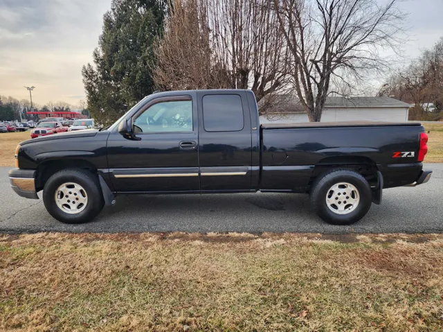 2003 Chevrolet Silverado 1500 Base's photo