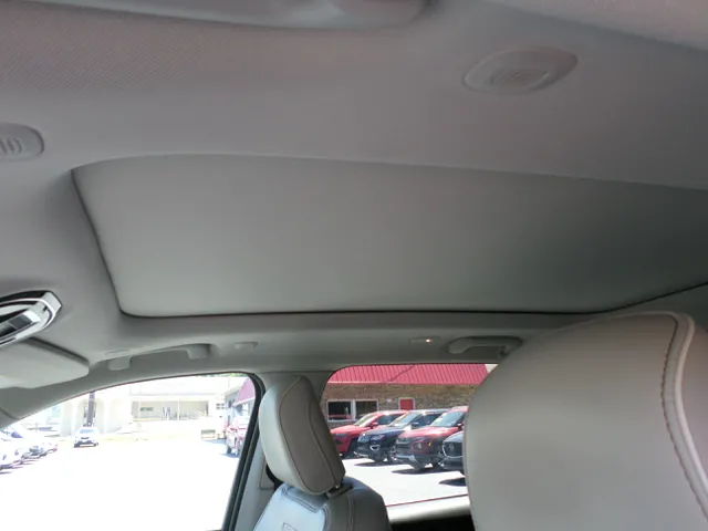 2023 Jeep Grand Cherokee Overland - Photo 51