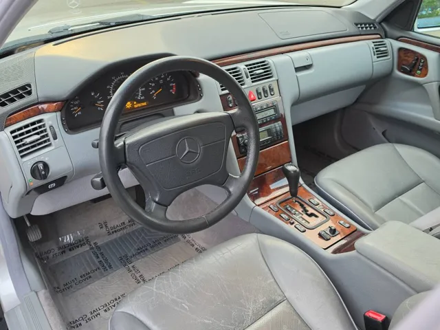 1999 Mercedes-Benz E-Class Base - Photo 11