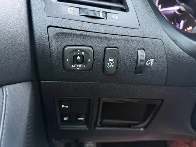 2010 Lexus ES 350 - Photo 24