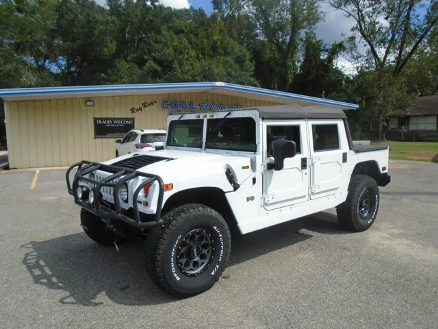 2002 Hummer H1's photo