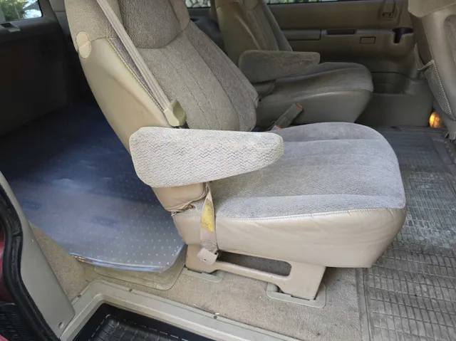 1997 Chevrolet Astro - Photo 24