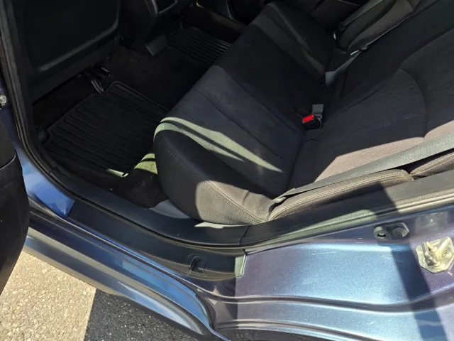 2013 Subaru Legacy 2.5i - Photo 29
