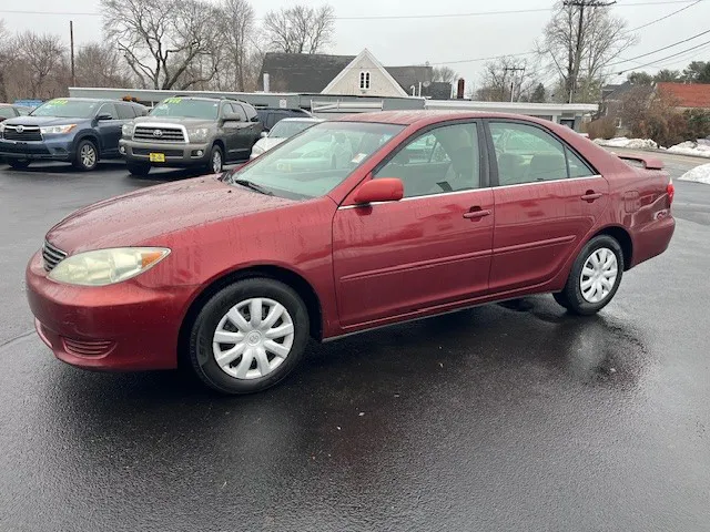2005 Toyota Camry LE