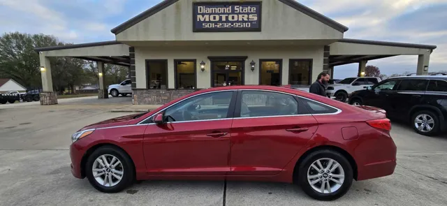 2015 Hyundai Sonata SE's photo