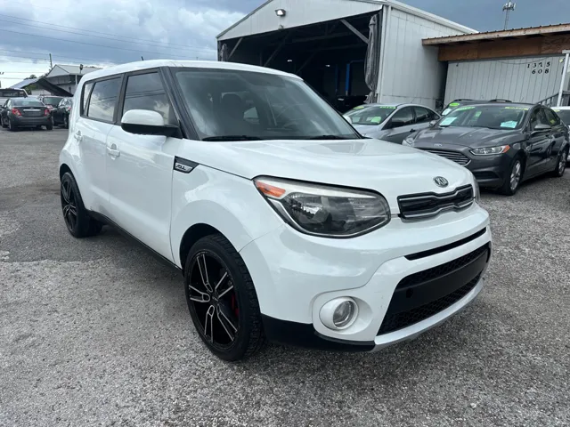 2018 Kia Soul 2.0L + 6 A/T's photo
