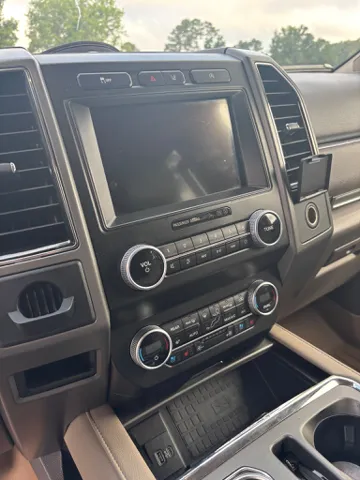 2021 Ford Expedition XLT - Photo 7