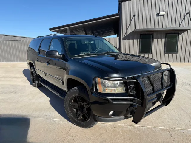 2012 Chevrolet Suburban LT's photo