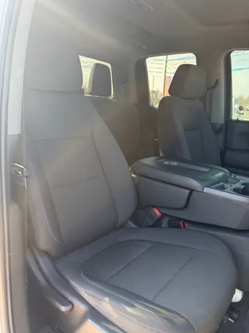 2019 Chevrolet Silverado 1500 Custom - Photo 9