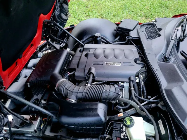 2007 Saturn Sky Roadster - Photo 19