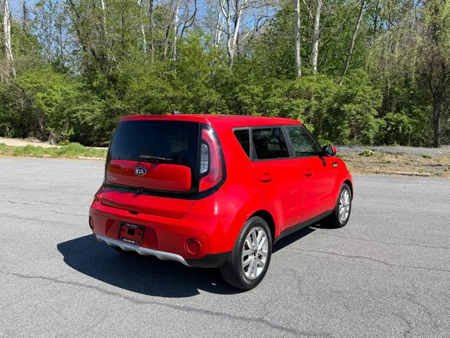 2017 Kia Soul +