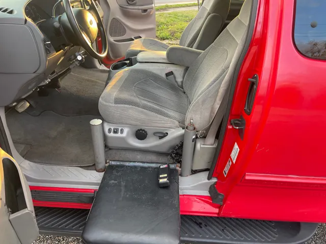 1999 Ford F-150 LARIAT - Photo 14